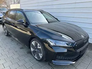 Skoda Superb Kombi Sportline 2.0 TSI DSG 4x4 *HUD*AHK*Navi*Matr