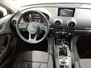Audi A3 A3 35 TDI Sportback sport Navi SHz AHK Bild 5