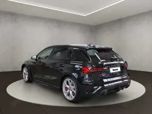 Audi RS3 294 kW S tronic Bild 3