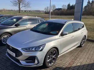 Ford Focus Turnier ST-Line X, AHK / ACC / WinterP./