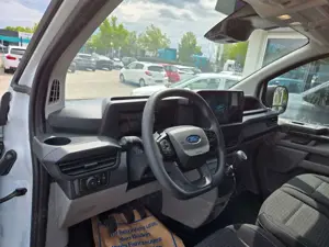 Ford Transit Custom Kasten 320 L2+6 Sitze Bild 4
