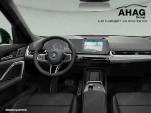 BMW iX1 xDrive30 M-Paket Pro*AHK*Driving Assistant Plus* Bild 4