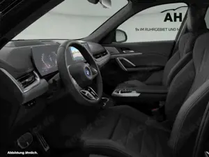 BMW iX1 xDrive30 M-Paket Pro*AHK*Driving Assistant Plus* Bild 3