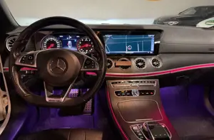 Mercedes-Benz E 300 E 300 Cabrio AMG Line Bild 2