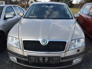 Skoda Octavia Elegance Bild 2