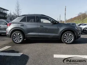 Volkswagen T-Roc MOVE 1.5 TSI DSG *ACC*KAMERA*LED*SHZ* Bild 5