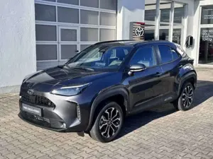 Toyota Yaris Cross - 1,5 l Hybrid Teamplayer + Winter P + Safety P