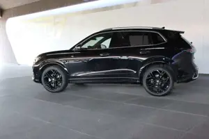 Volkswagen Tiguan 1.5eTSI DSG R-LINE AHK EASY-OPEN FAHRDYNAMIKPAKET