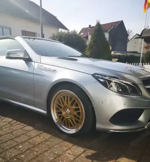 Mercedes-Benz E 220 E 220 AMG-Line, BlueTec / d (207.401)