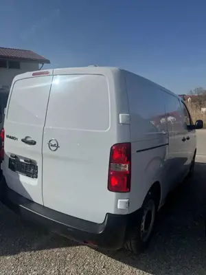 Opel Vivaro Kasten -e Basis M Bild 3