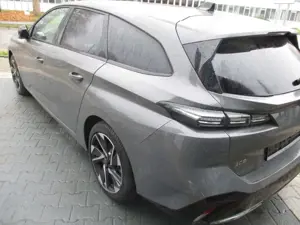 Peugeot 308 SW Hybrid 136e-DSC6 Allure Bild 5