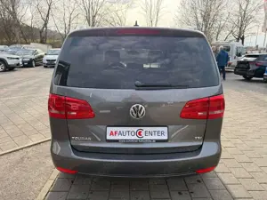 Volkswagen Touran 1.4 TSI Life *7-Sitzer*Panorama*Navi* Bild 5
