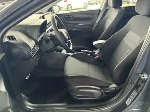 Hyundai BAYON Premium Sky 1.0 T-GDI 100 PS 48V 7DCT / Keyless / Bild 5