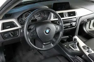 BMW 320 i xDr.Tour.AHK.RFK.Surr.View.LED.Navi. Bild 5