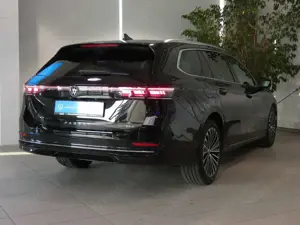 Volkswagen Passat Variant 1.5 TSI eHybrid 150 kW Elegance Bild 4