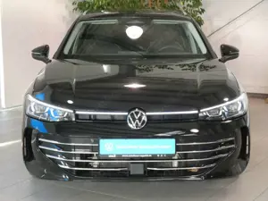 Volkswagen Passat Variant 1.5 TSI eHybrid 150 kW Elegance Bild 2