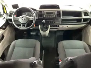 Volkswagen T6 Kombi 2.0 TDI DSG GEPFLEGT!! Bild 5