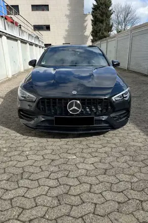 Mercedes-Benz CLA 180 Shooting Brake 7G-DCT AMG Line