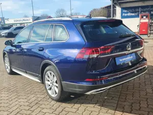 Volkswagen Golf Variant 2.0 TDI DSG Alltrack 4M LEDPlus AHK RFK Bild 4