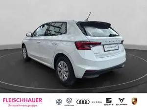 Skoda Fabia Essence 1,0 Schalter LED PDC Klima Bild 4