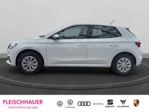 Skoda Fabia Essence 1,0 Schalter LED PDC Klima Bild 3