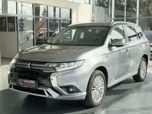 Mitsubishi Outlander PHEV Intro Edition 4WD