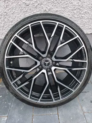 Mercedes-Benz E 220 d Coupe 9G-TRONIC Avantgarde Bild 2