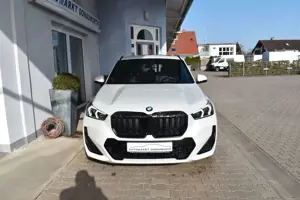 BMW X1 xDrive23d Aut. M Sportpaket Mild Hybrid PanoD Bild 3