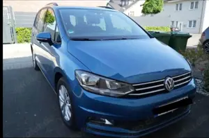 Volkswagen Touran 1.2 TSI (BMT) Comfortline, AHK, Panorama, 7Sitzer