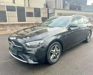 Mercedes-Benz E 300 FACELIFT/AMG/360/PANO/WIDESCREEN/AHK/MULTIBEAM