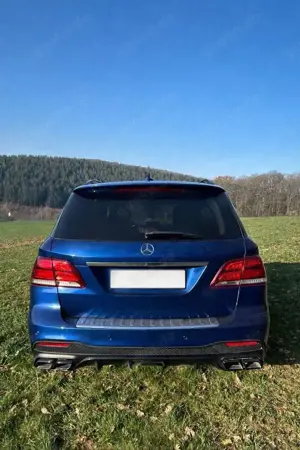 Mercedes-Benz GLE 350 d 4Matic 9G-TRONIC AMG Line Bild 2