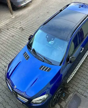 Mercedes-Benz GLE 350 d 4Matic 9G-TRONIC AMG Line Bild 4