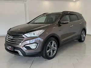 Hyundai Grand Santa Fe