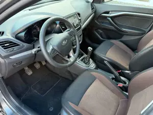 Lada Vesta 1.6 16V Bild 5