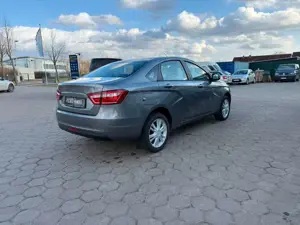 Lada Vesta 1.6 16V Bild 3