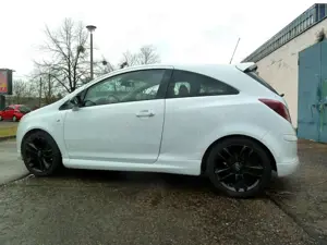 Opel Corsa D 1.2i 80 "Limited Edition OPC-Line Klima eFH Eu4