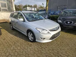 Hyundai i30 i30cw 1.6 CRDi blue Classic