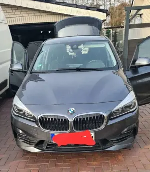 BMW 218