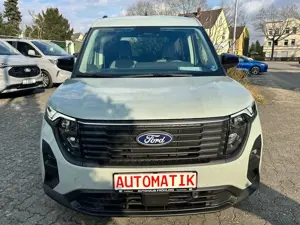Ford Tourneo Courier Bild 3