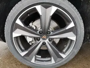 CUPRA Ateca 1.5TSI 19 Zoll Navi ACC GV5 Bild 3