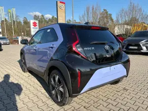 Toyota Aygo X 1.5 Hybrid CVT Teamplayer Der NEUE Bild 4