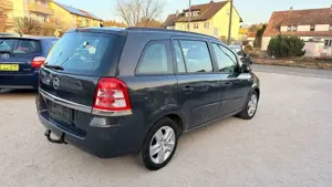 Opel Zafira Bild 5