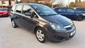 Opel Zafira Bild 4