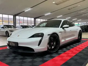 Porsche Taycan 4 S - Approved 5/2027PerformancePlus93kw