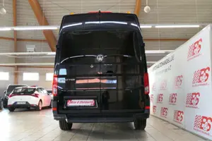 Volkswagen Crafter Kombi 35 MR HD *8-Sitze*AUT*STHZ* Bild 4