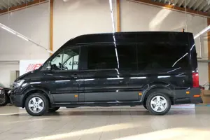 Volkswagen Crafter Kombi 35 MR HD *8-Sitze*AUT*STHZ* Bild 2