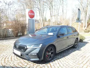 Skoda Octavia RS First Edition Head-Up