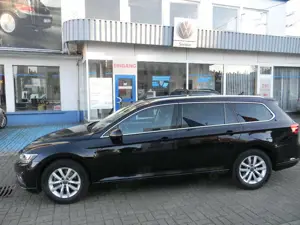Volkswagen Passat Variant Business 1,5 TSI DSG AHK KAMERA