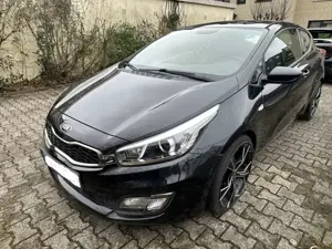 Kia Ceed / cee'd Ceed 1.6 GDI Dream Team Edition