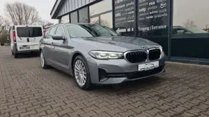 BMW 530 e xDrive T - ASSISTS - AHK - CAM - 8 x ALU